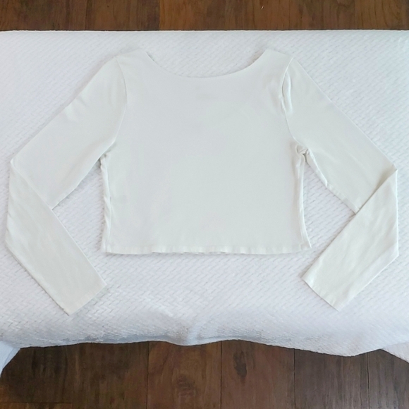 So White Long Sleeve Favorite Layering Tee Lace Details Size XL - Picture 3 of 13